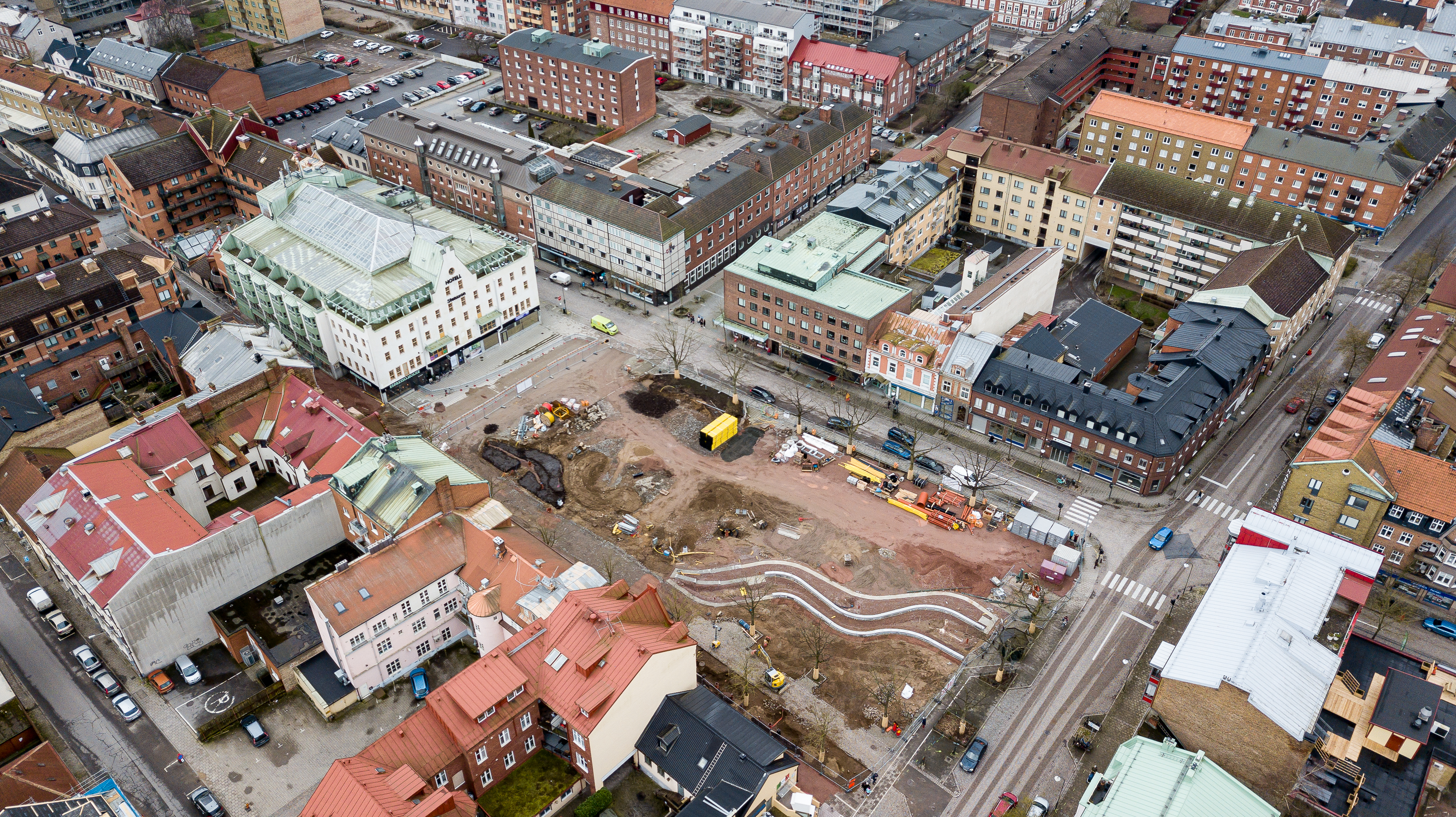 Näringsidkare och fastighetsägare i Eslövs centrum erbjuds att få information direkt från entreprenören och kommunen varje tisdag kl. 8.30. Första träffen blir den 24 mars. OBS att tiden har ändrats för att passa handlarna bättre.